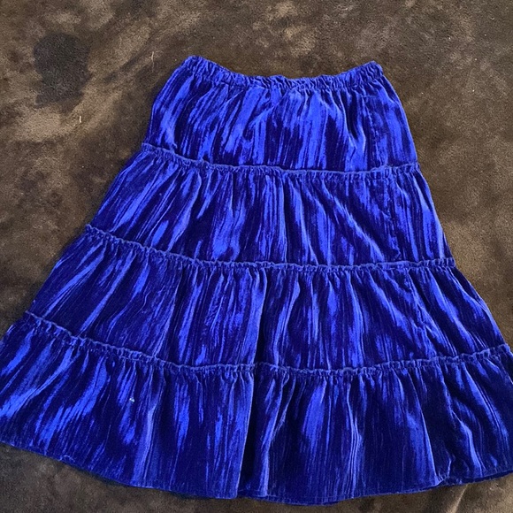 Blue skirt - Picture 1 of 3